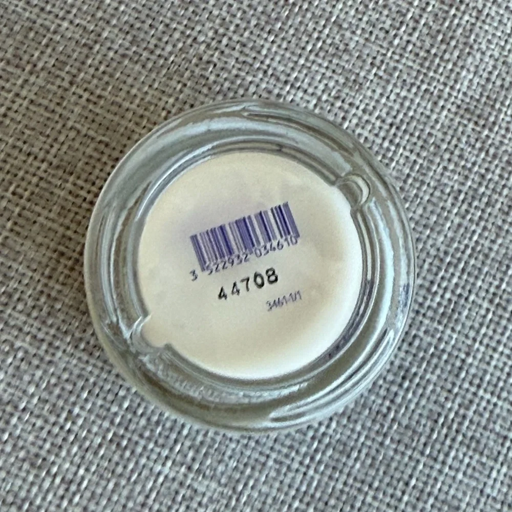 Caudalie Vinoperfect Dark Spot Niacinamide Moisturizer 15 ml/0.5 floz - Picture 2 of 3